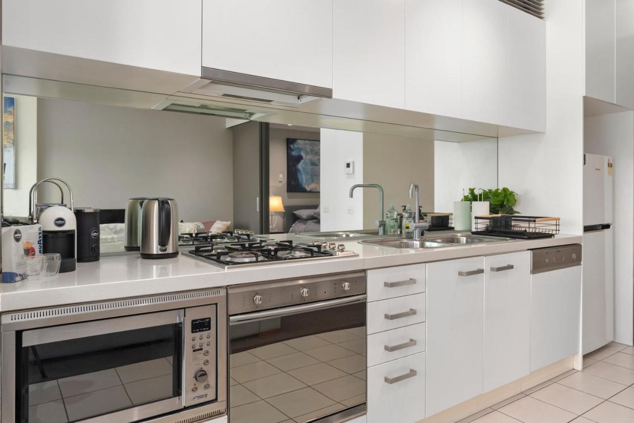 Sophisticated Designer Condo W River & City Views Мельбурн Екстер'єр фото